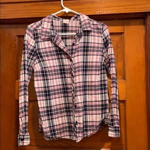 Thin flannel print button down